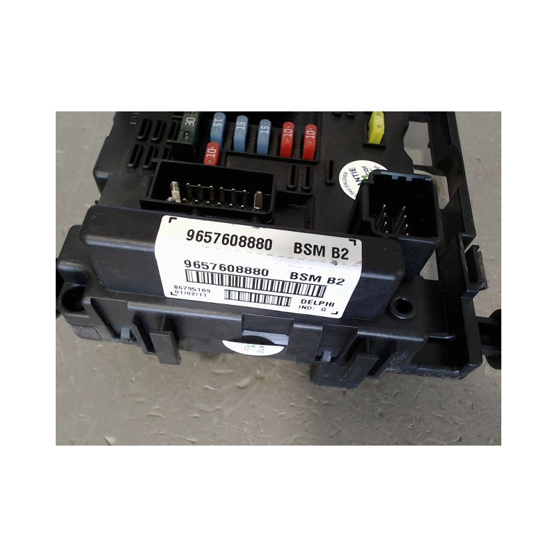 BOITE A FUSIBLES PEUGEOT 206+ 2009-