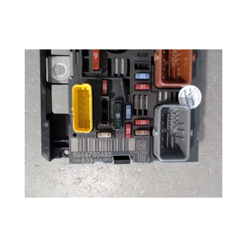 BOITE A FUSIBLES PEUGEOT 308 2007-