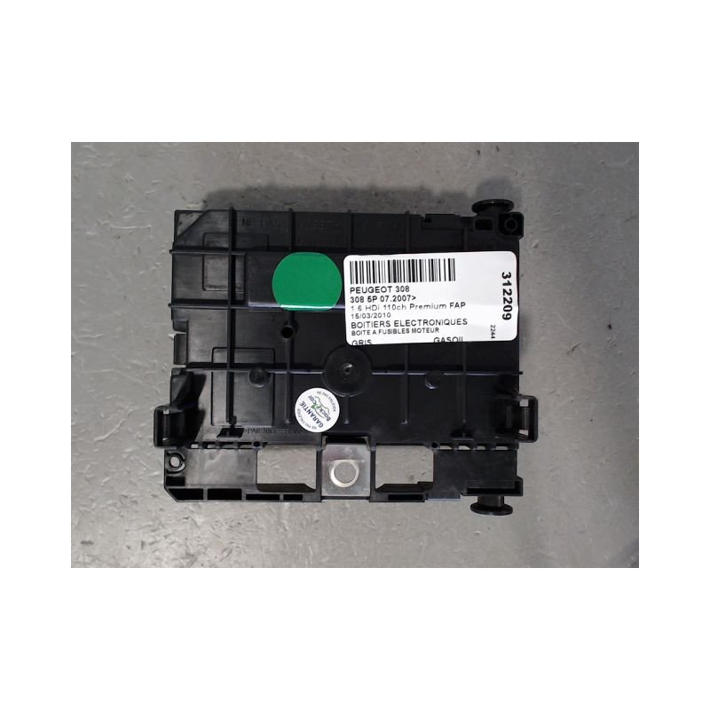 BOITE A FUSIBLES PEUGEOT 308 2007-