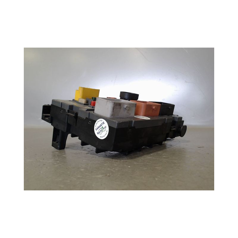 BOITE A FUSIBLES PEUGEOT 308 2007-