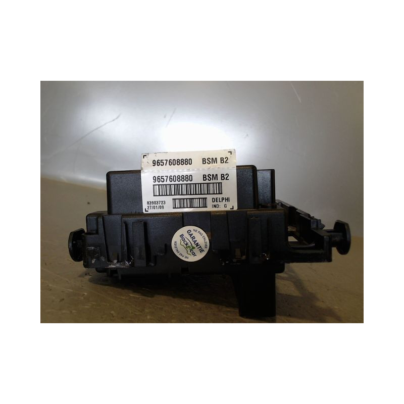 BOITE A FUSIBLES PEUGEOT 206 1998-2009