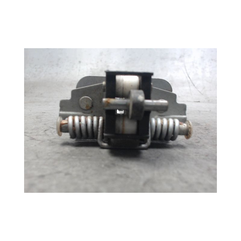 TIRANT PORTE ARG PEUGEOT 3008 2009-