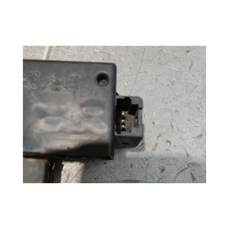 SERRURE COFFRE ARRIERE PEUGEOT 407