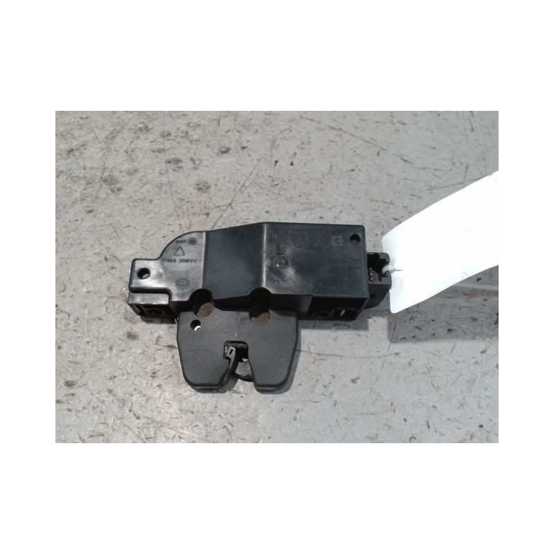SERRURE COFFRE ARRIERE PEUGEOT 407