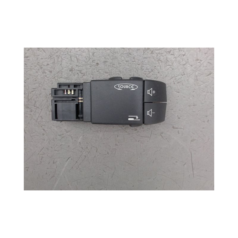 COMMANDE AUTORADIO RENAULT LAGUNA