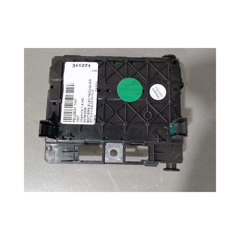 BOITE A FUSIBLES PEUGEOT 1007