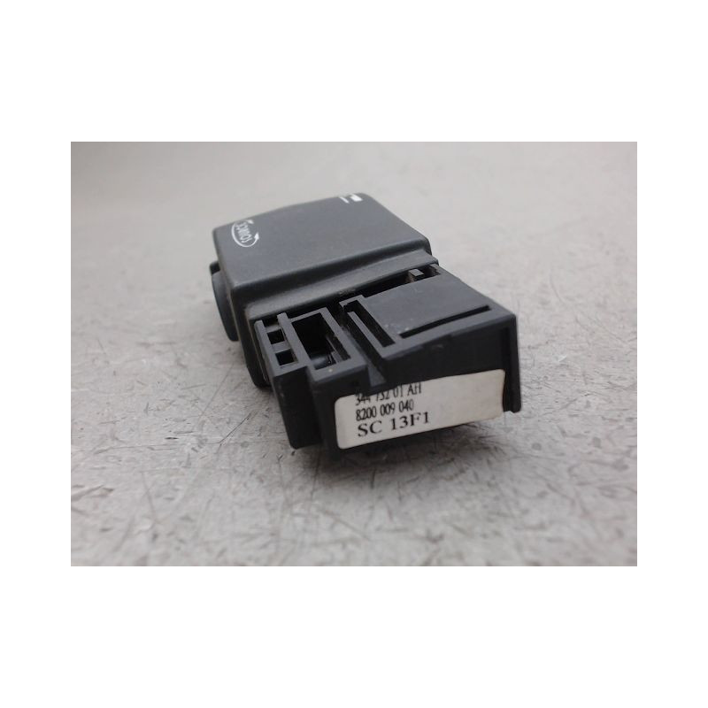 COMMANDE AUTORADIO RENAULT TRAFIC