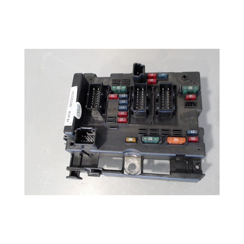 BOITE A FUSIBLES PEUGEOT 206 3P