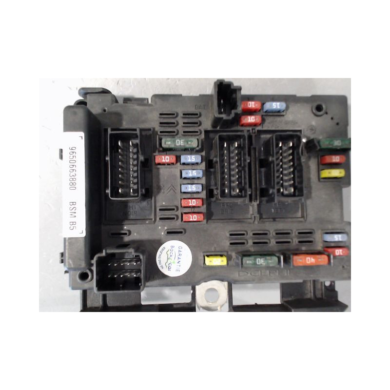 BOITE A FUSIBLES PEUGEOT 206 3P