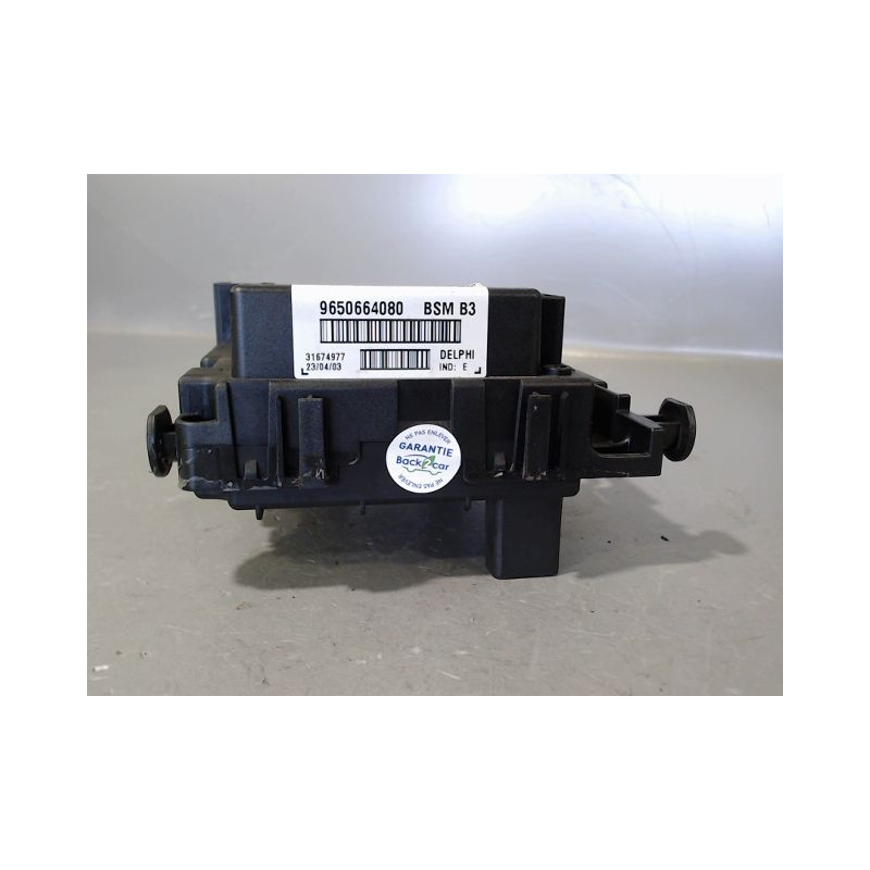 BOITE A FUSIBLES PEUGEOT 206 3P