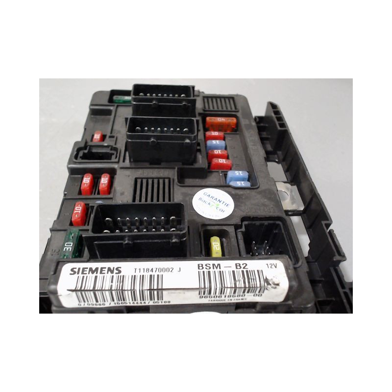 BOITE A FUSIBLES PEUGEOT 206 SW 02-06