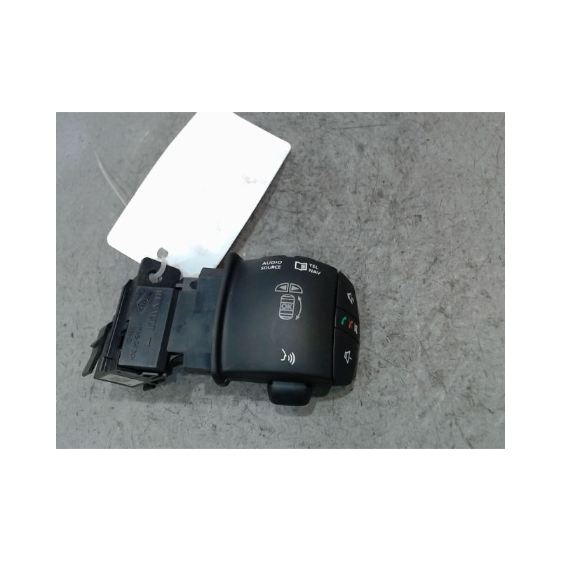 COMMANDE AUTORADIO RENAULT MEGANE