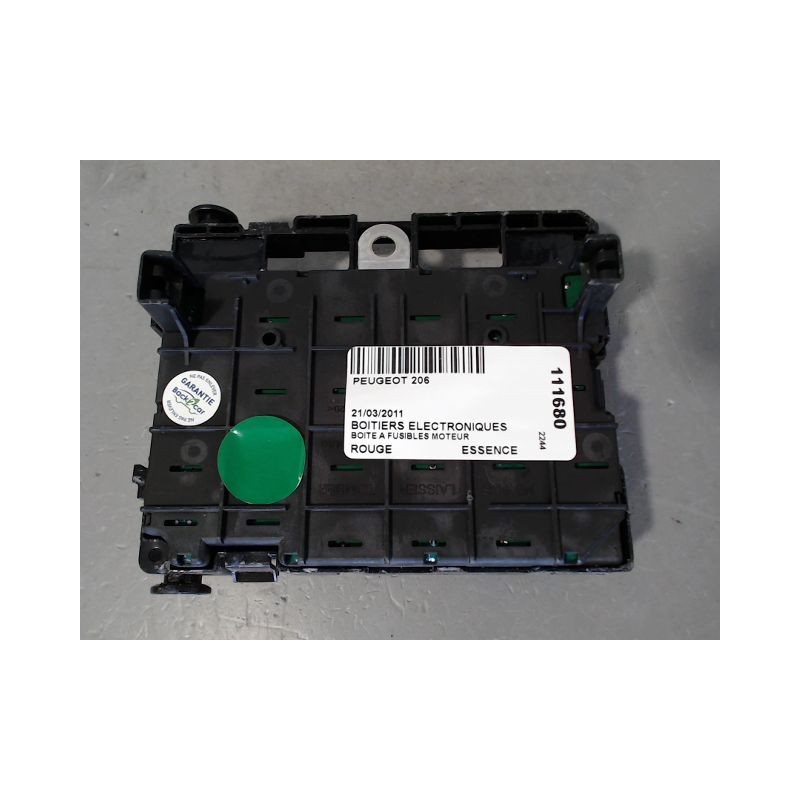 BOITE A FUSIBLES PEUGEOT 206