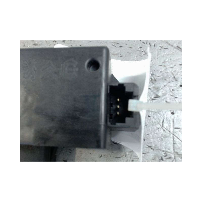SERRURE COFFRE ARRIERE PEUGEOT 407