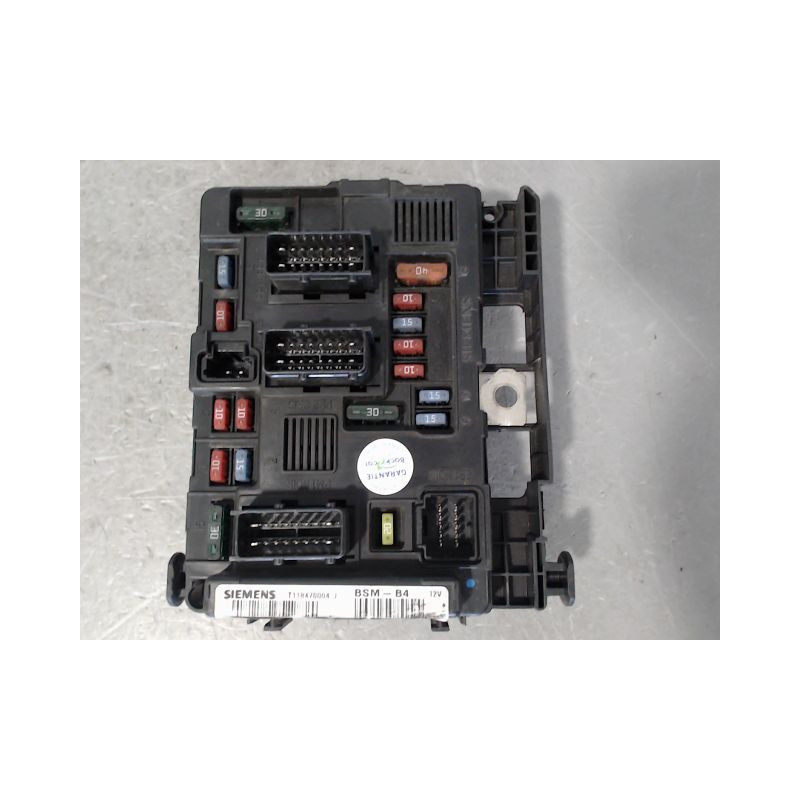 BOITE A FUSIBLES PEUGEOT 206 SW 02-06