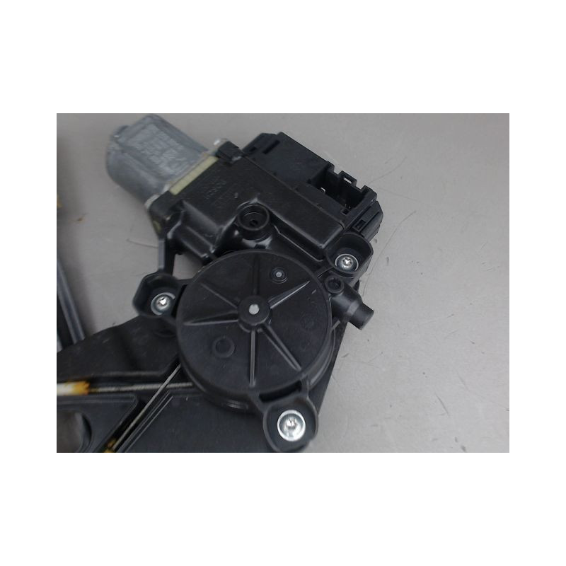 MECANISME LEVE-GLACE AVANT GAUCHE VOLKSWAGEN POLO