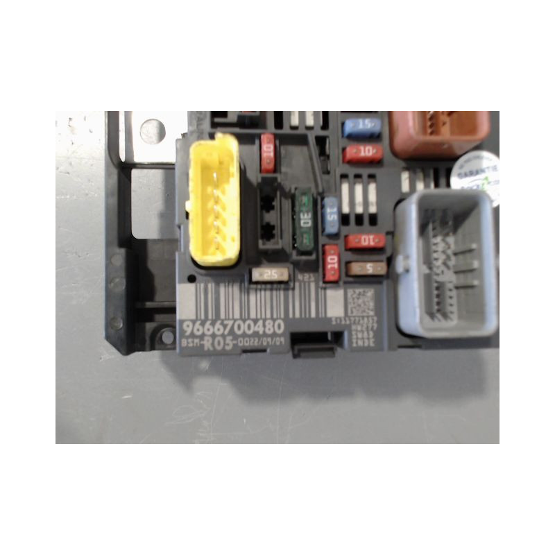 BOITE A FUSIBLES PEUGEOT 308 2007-