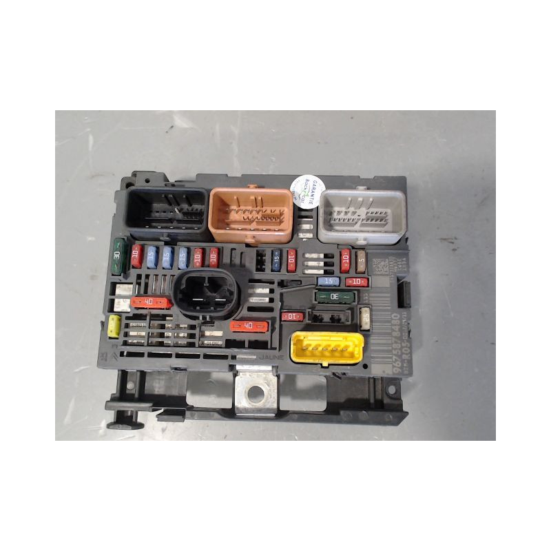 BOITE A FUSIBLES PEUGEOT 308 2007-