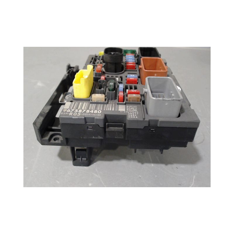 BOITE A FUSIBLES PEUGEOT 308 2007-