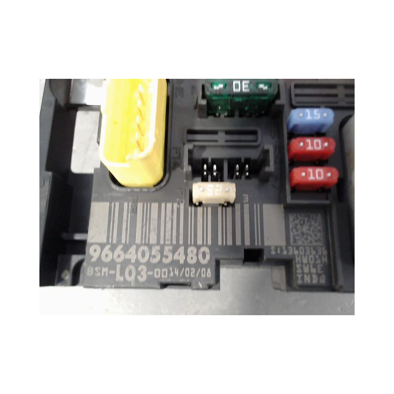 BOITE A FUSIBLES PEUGEOT 1007 2005-2010