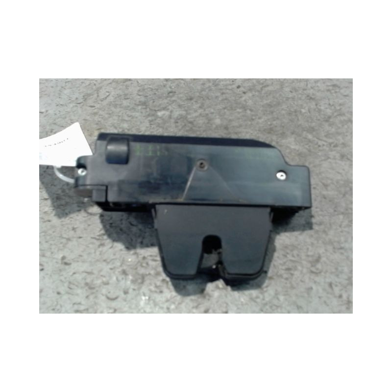 SERRURE COFFRE ARRIERE PEUGEOT 407