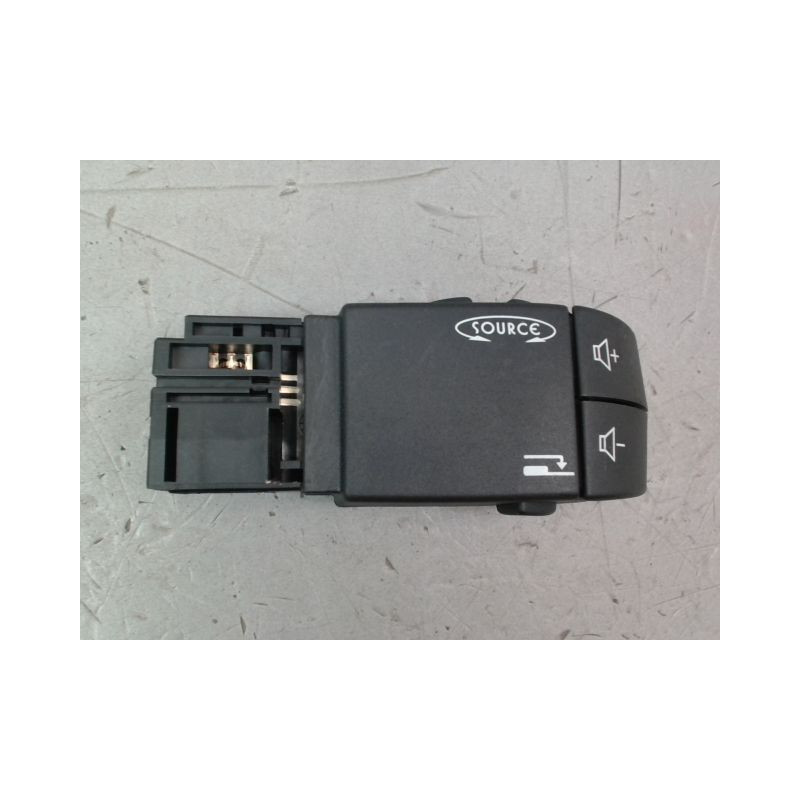 COMMANDE AUTORADIO RENAULT ESPACE MONOSP. IV Phase 1 2002-2006