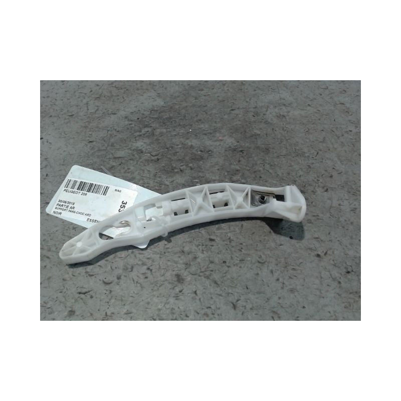 SUPPORT PARE-CHOC ARD PEUGEOT 208