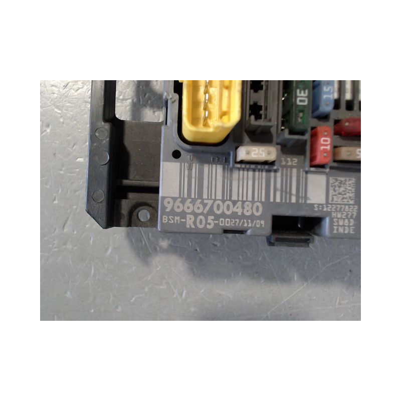 BOITE A FUSIBLES PEUGEOT 308 2009-