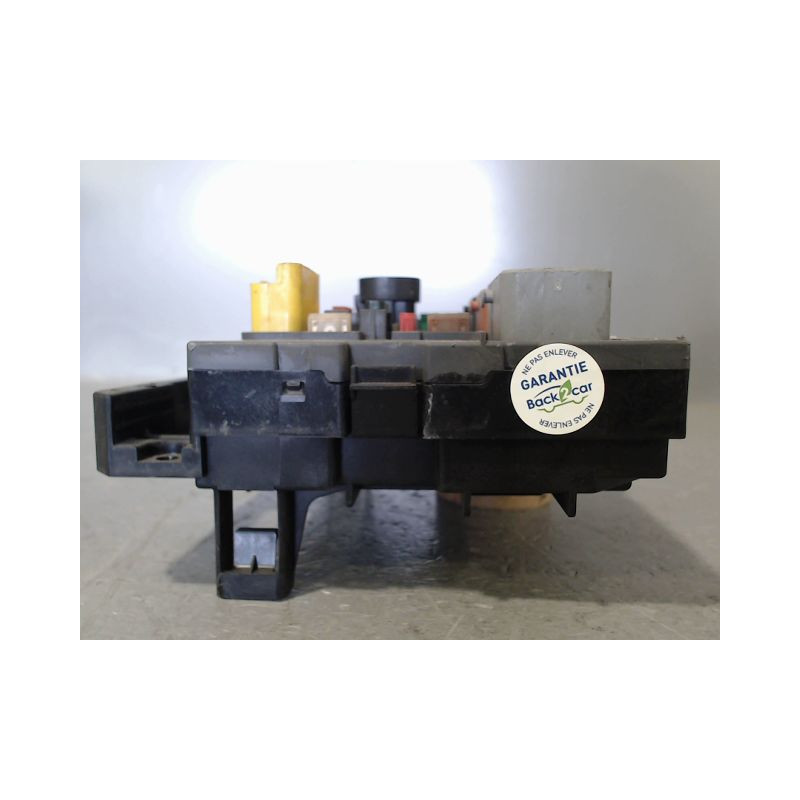 BOITE A FUSIBLES PEUGEOT 308 2009-