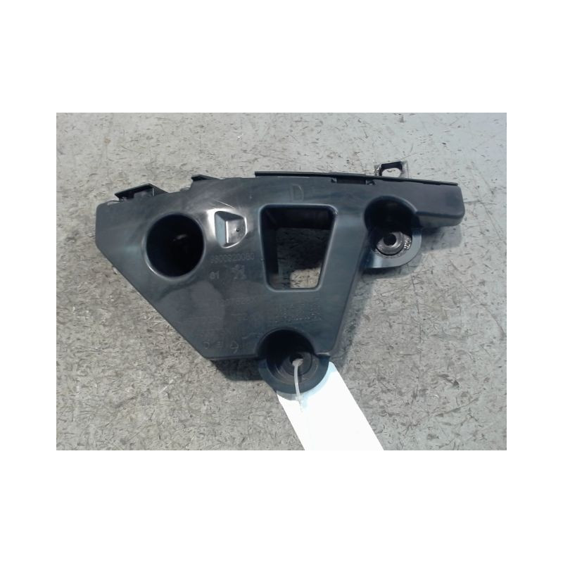 SUPPORT PARE-CHOC ARD PEUGEOT 308 SW 2008-
