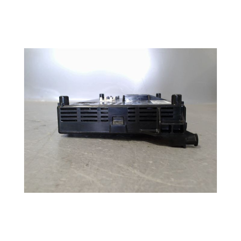 BOITIER GESTION HABITACLE RENAULT CLIO