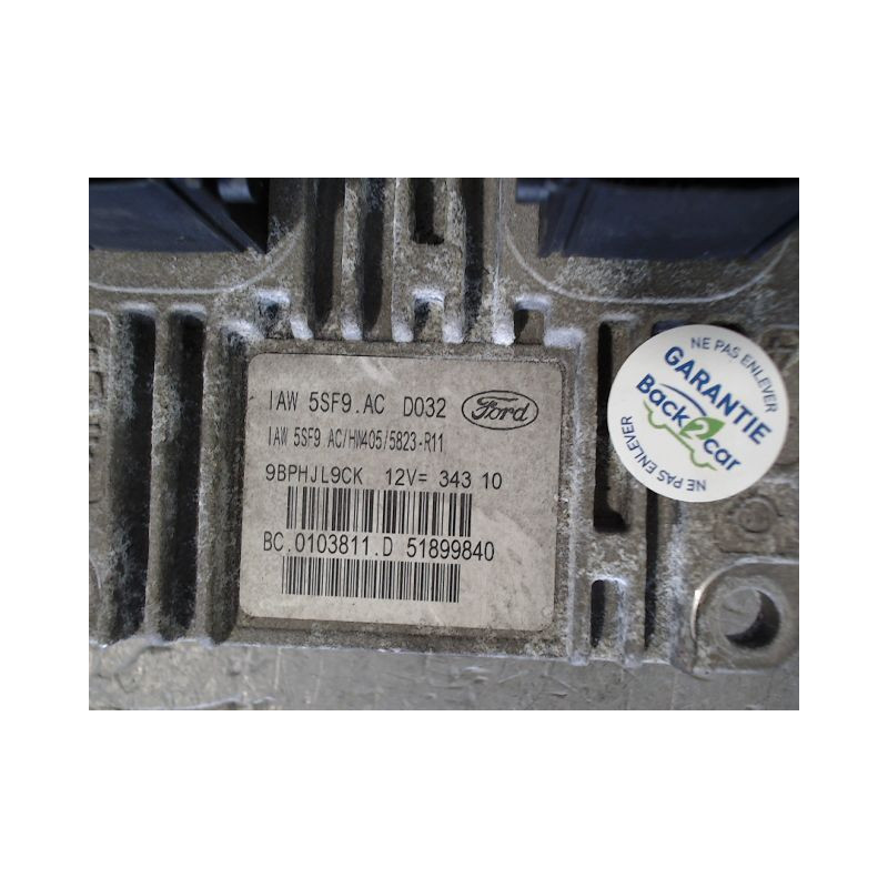 CALCULATEUR MOTEUR FORD KA