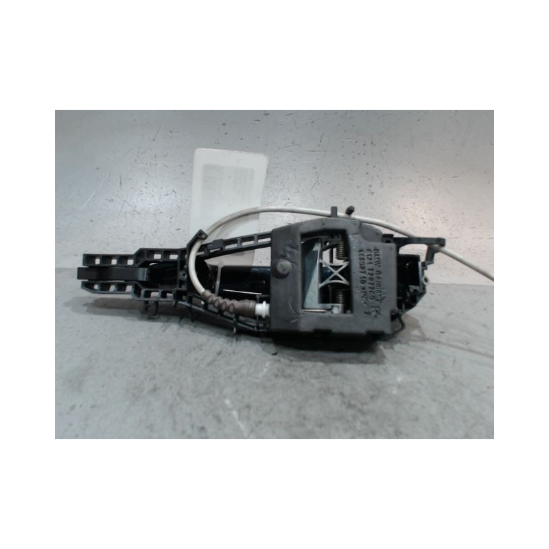 POIGNEE EXTERIEURE PORTE AVANT DROIT B.M.W. SERIE 1