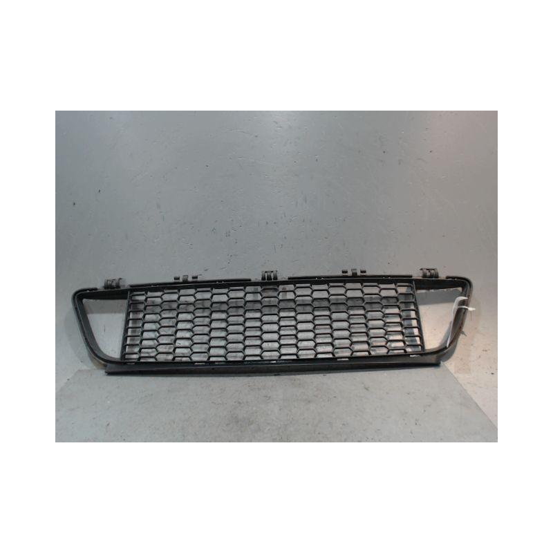 GRILLE PARE-CHOC AVANT B.M.W. SERIE 1