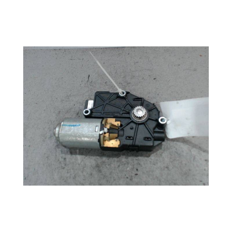 MOTEUR TOIT OUVRANT B.M.W. SERIE 1