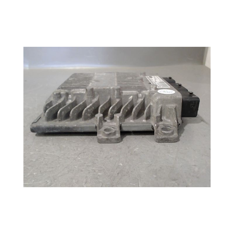 CALCULATEUR MOTEUR FORD FIESTA V Phase 2 2005-2008