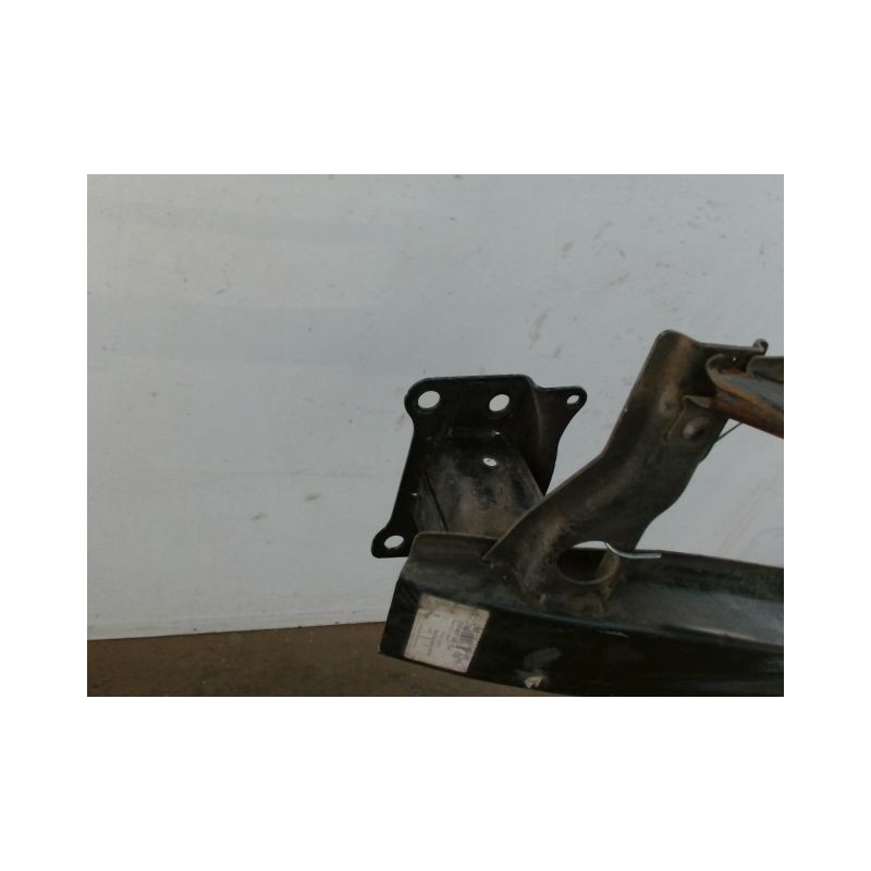 RENFORT PARE-CHOC AVANT VOLKSWAGEN CADDY