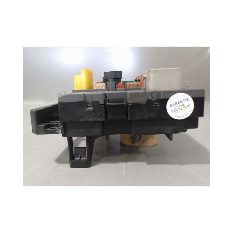 BOITE A FUSIBLES PEUGEOT 308 2007-