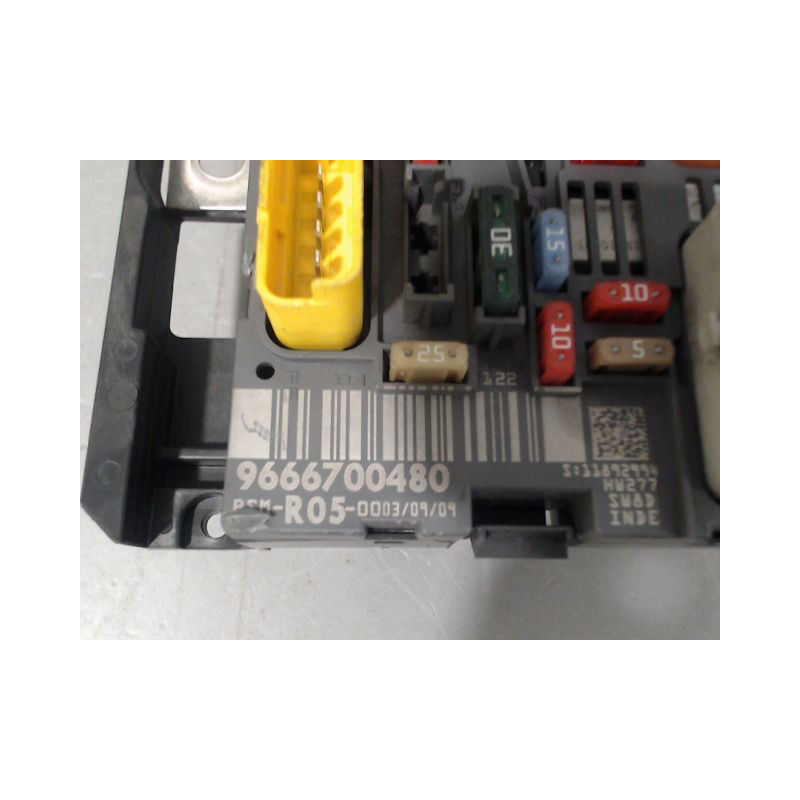 BOITE A FUSIBLES PEUGEOT 308 2007-
