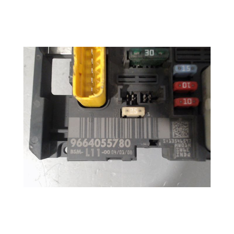 BOITE A FUSIBLES PEUGEOT 307 SW 2005-