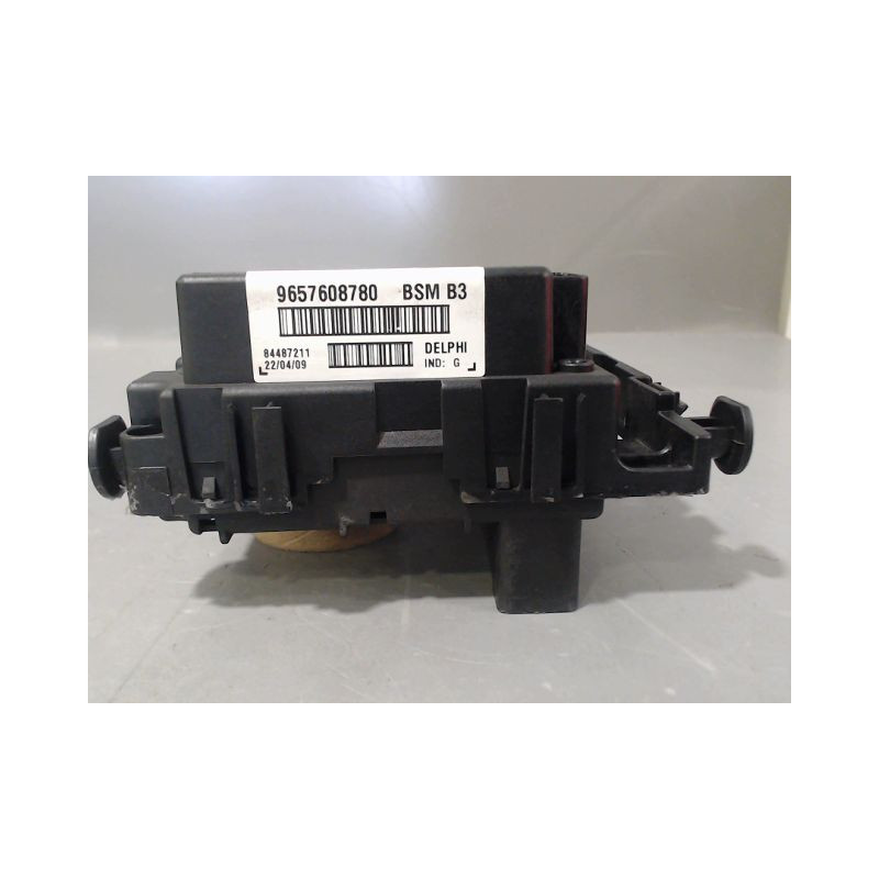 BOITE A FUSIBLES PEUGEOT 206+ 2009-