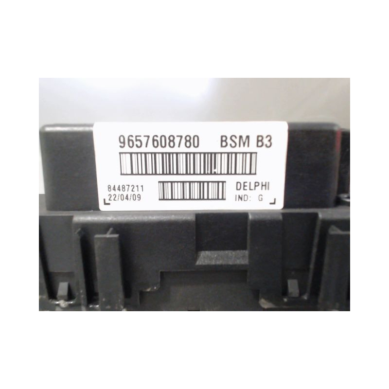 BOITE A FUSIBLES PEUGEOT 206+ 2009-