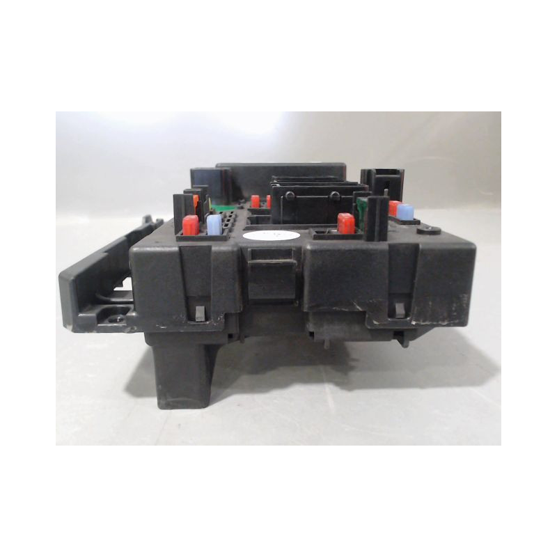 BOITE A FUSIBLES PEUGEOT 206+ 2009-