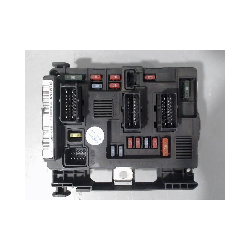 BOITE A FUSIBLES PEUGEOT 206 SW 02-06