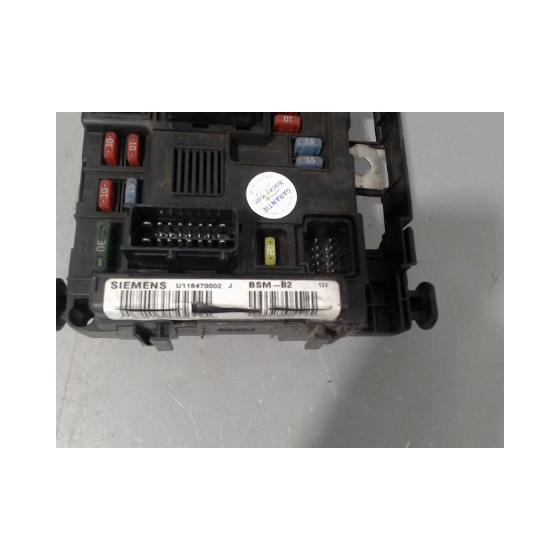 BOITE A FUSIBLES PEUGEOT 206 SW 02-06