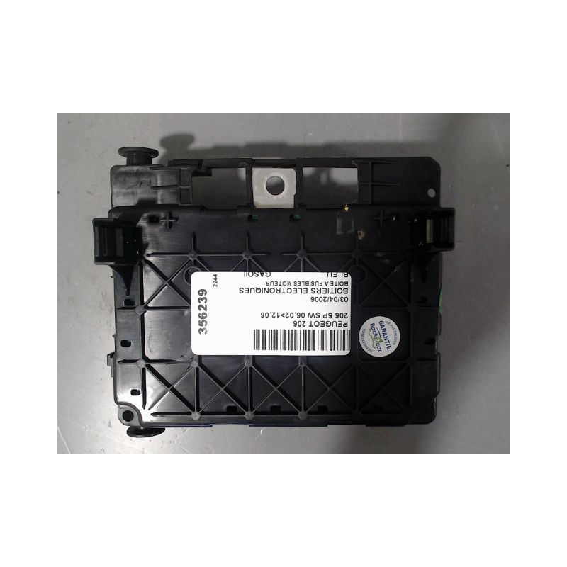 BOITE A FUSIBLES PEUGEOT 206 SW 02-06