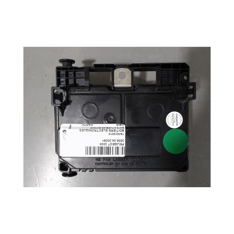 BOITE A FUSIBLES PEUGEOT 3008 2009-