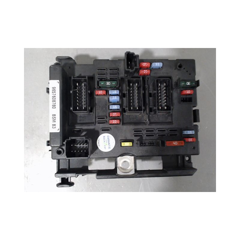 BOITE A FUSIBLES PEUGEOT 206+ 2009-