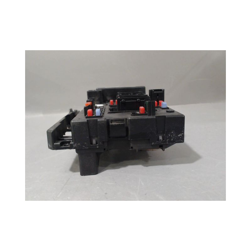 BOITE A FUSIBLES PEUGEOT 206+ 2009-