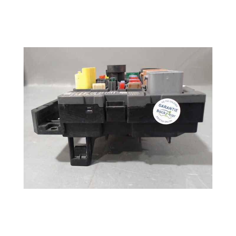 BOITE A FUSIBLES PEUGEOT 308 2009-
